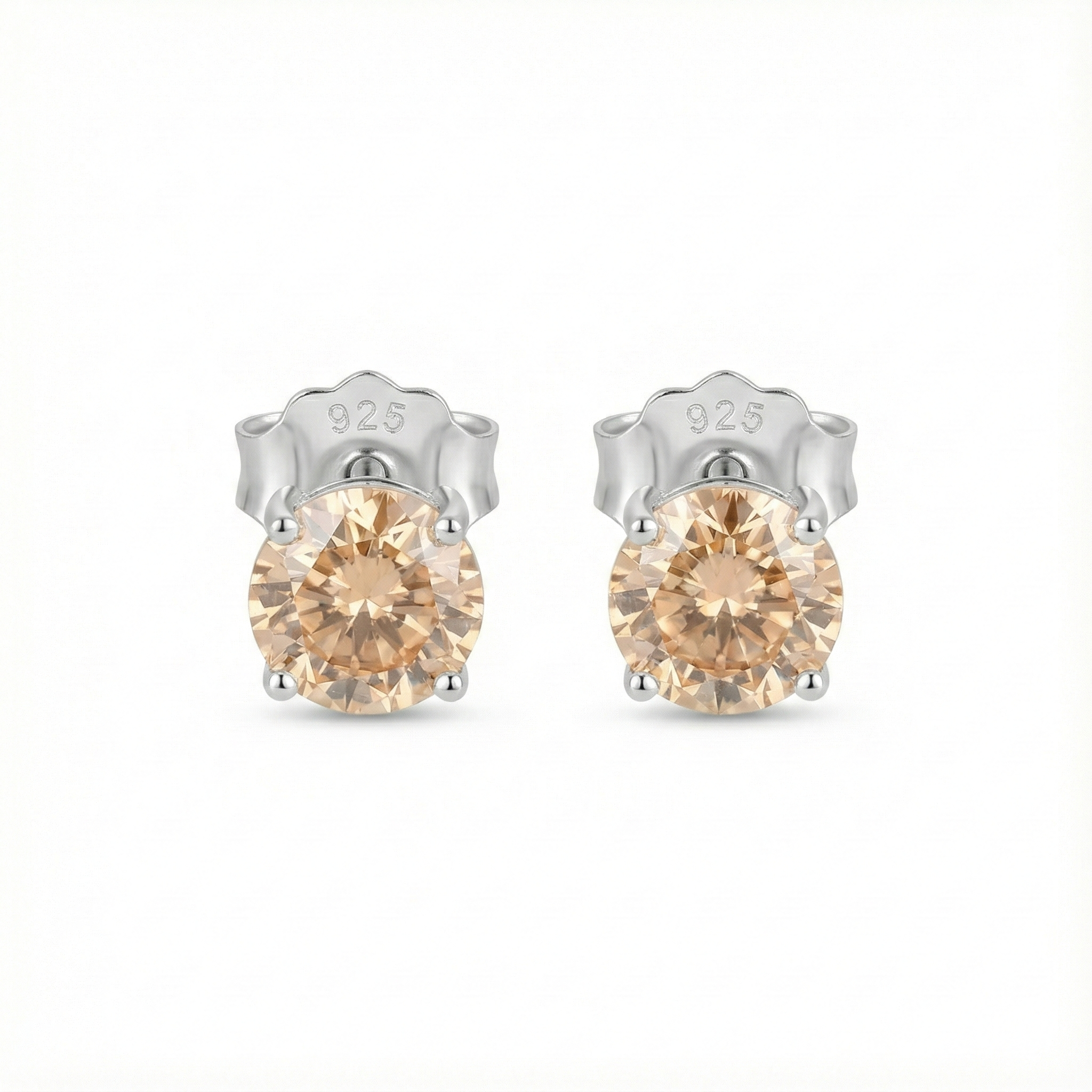 Boucles d’oreilles clous en argent 925 avec zircon couleur champagne taille ronde serti griffes, bijou élégant et intemporel